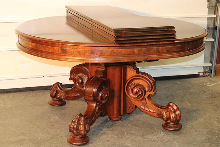 Exceptional 57" Oval Walnut Split Pedestal Banquet Table With Massive Claw And Ball Feet (1 of 6)