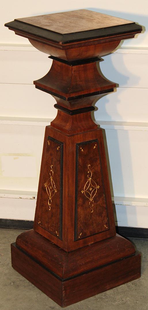 Fine Walnut Victorian Pedestal (1 of 5)