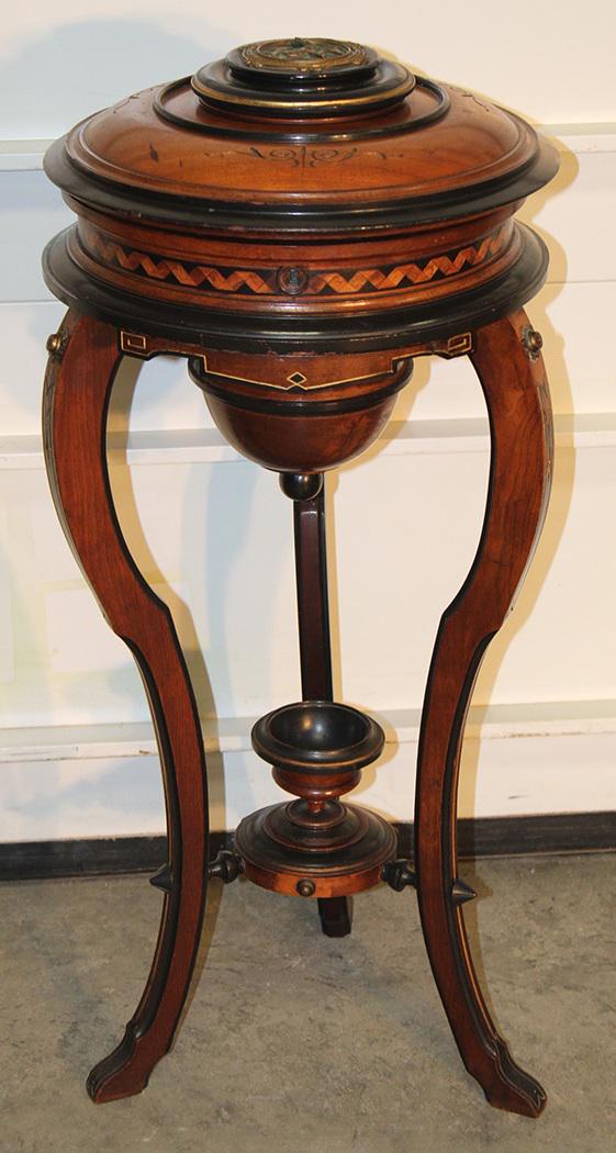 Super Renaissance Revival Potier & Stymus Sewing Stand (1 of 6)