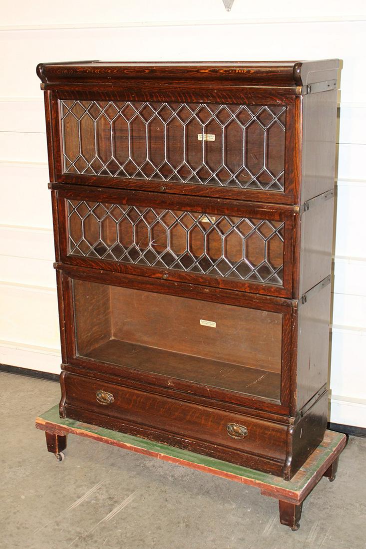 Clean Globe 3 Section Oak Stacking Bookcase With Leaded Glasses (1 of 5)