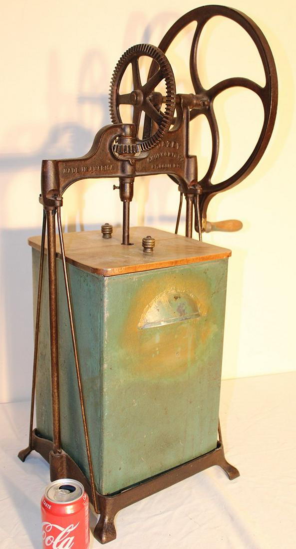 All Original Dazey Butter Churn (1 of 5)