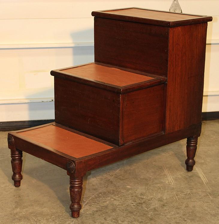 Quality 19th C. Mahogany Inlaid Bed/Library Steps (1 of 7)