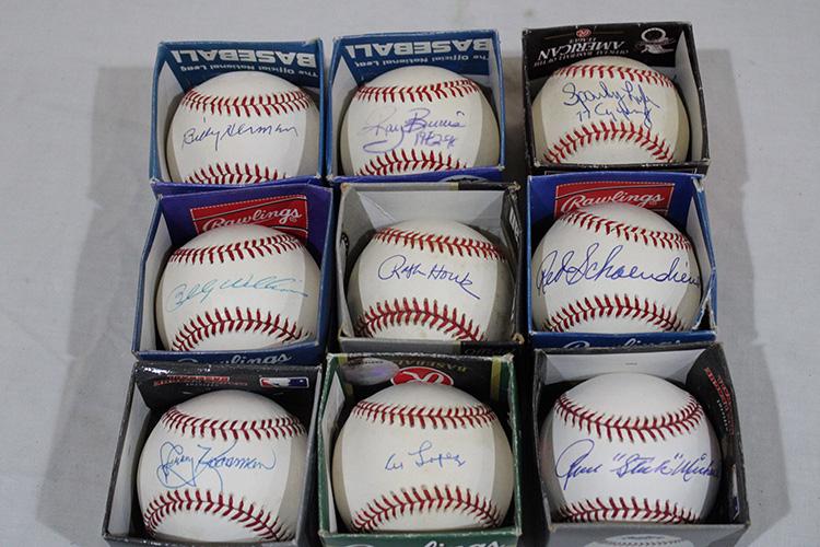 9 Baseballs Signed By The Pros (1 of 5)
