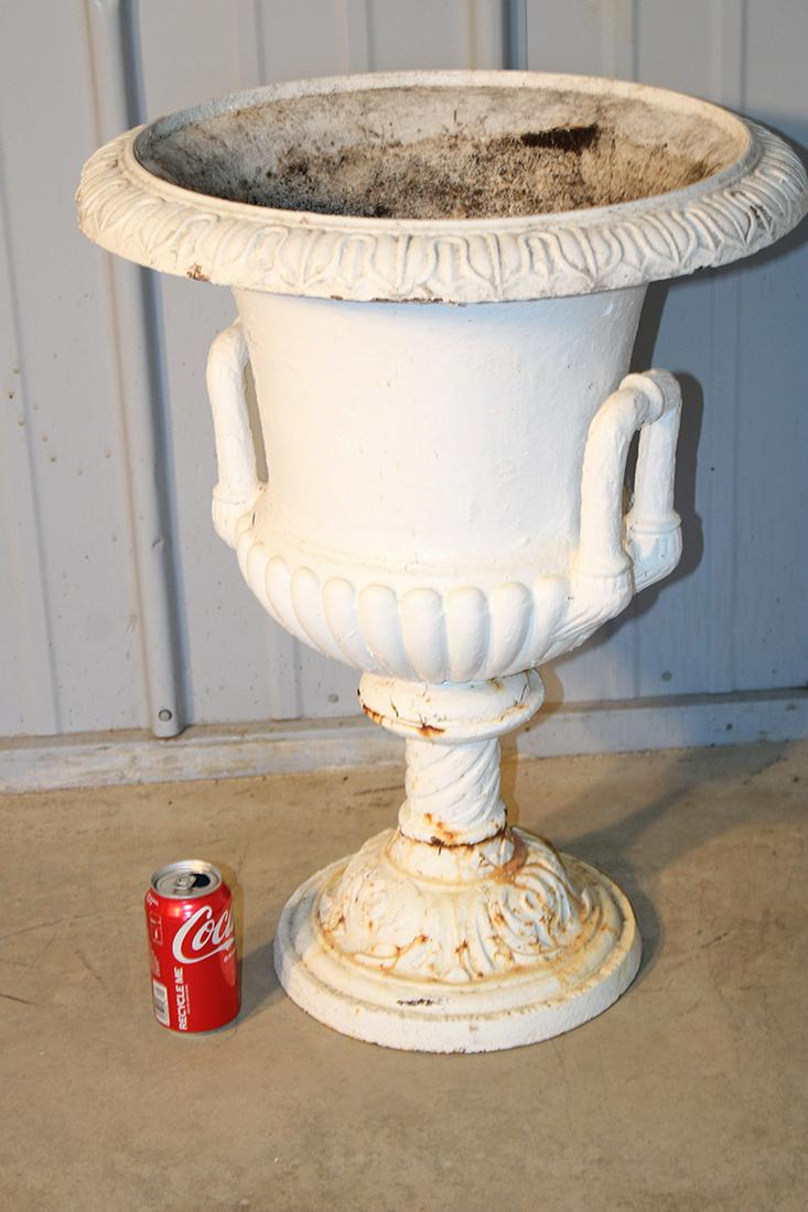 Victorian Cast Iron Double Handled Garden Urn (1 of 5)