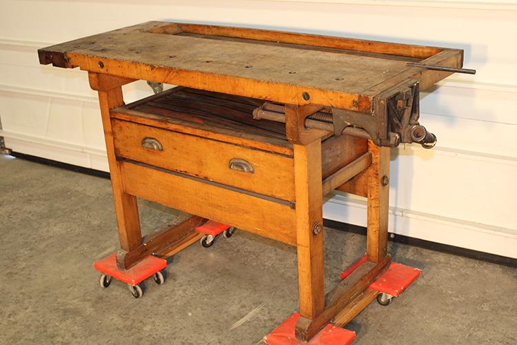 Nice Small Size Work Bench In Maple (1 of 4)