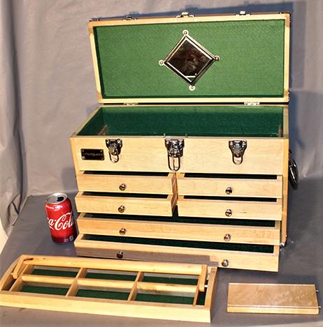 Grizzly tool box Clearance