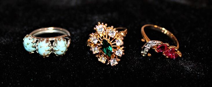 3 Pretty Estate Rings (1 of 3)