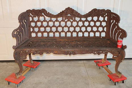 Cast Iron 5' White House Bench: Cast iron 5' White House bench. Has small piece out of back (see photo), surface rust. 60" wide, 35" tall, 17" deep.