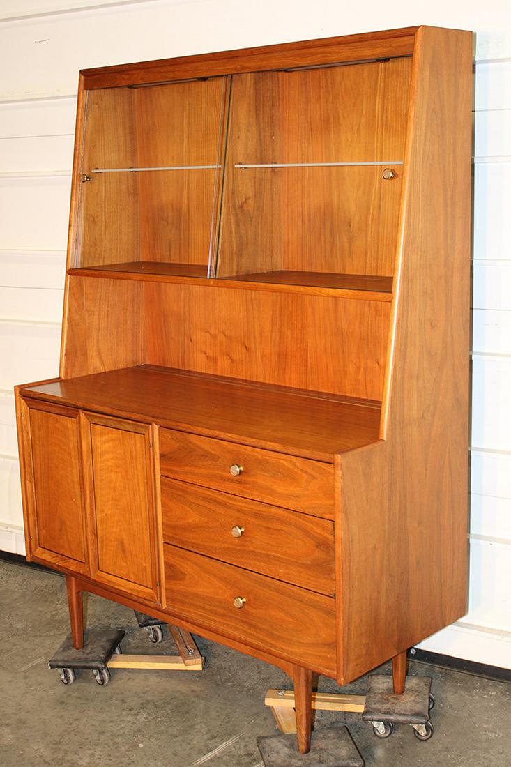 Mid Century Drexel Declaration Hutch (1 of 4)