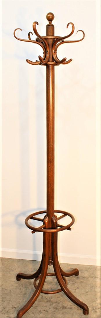 Thornet Quality Oak Bentwood Hall Rack: Thornet quality oak bentwood hall rack in nice original finish. Missing 1 hook. 6' tall.