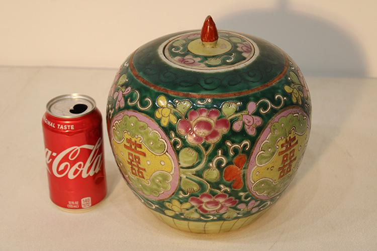 Antique Estate Fresh Chinese Rase Jar: Antique estate fresh Chinese rase jar with wax seal. Marked D. 1478. Has a flea bite on the finial. 8" wide, 9" tall.