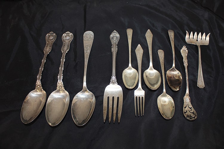11 Piece Of Sterling Including Serving Pieces: 11 piece of sterling including serving pieces. All good. 13.7 ozt.