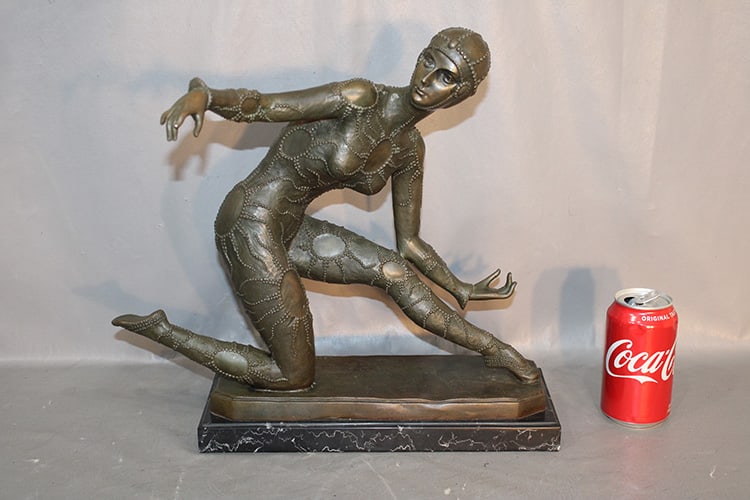 Beautiful Art Deco Bronze Dancer Signed D. H. Chiparus (1 of 4)