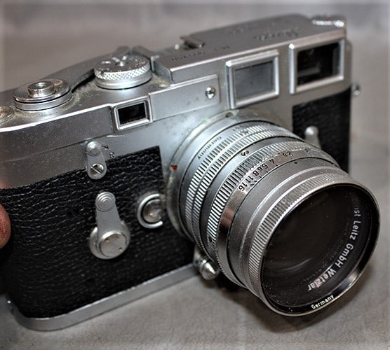 Leica Camera, M-3 Serial #965-750 And Meter (1 of 8)