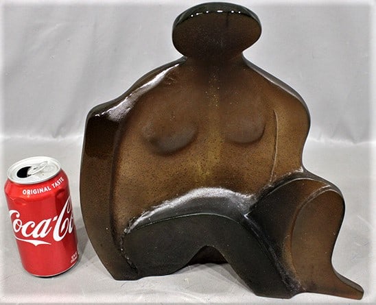 Rare Daum Jean Pierre Demarchi Modernist Pate De Verre Glass Sculpture: Rare Daum Jean Pierre DeMarchi Modernist Pate De Verre glass sculpture. #191 of 200 with paperwork in excellent condition. 11" wide, 11" tall.