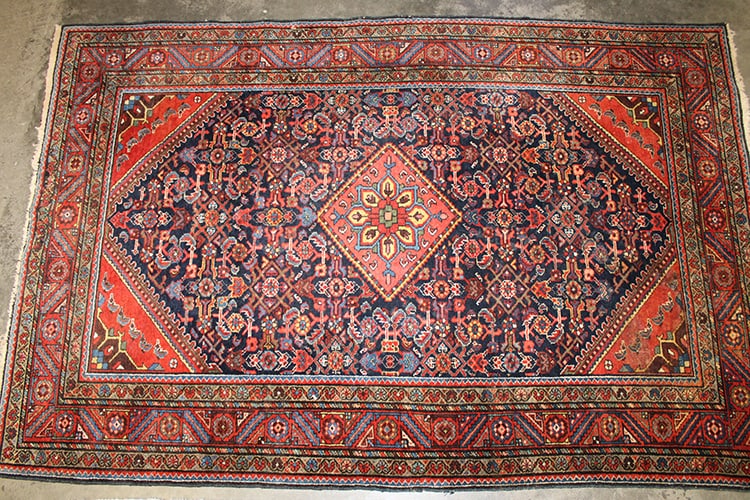 Great Antique Estate Fresh Oriental Rug In Nice Condition 53X81: Great antique estate fresh oriental rug in nice condition. 53x81. No moths or smells.