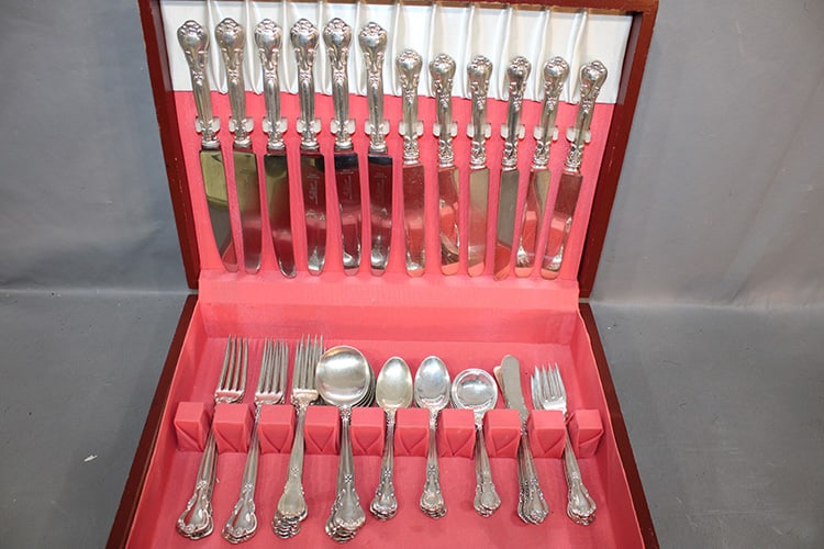 Clean 56 piece sterling silver flatware set. Has 6 piece plate setting with (8) spoons. No (1 of 4)