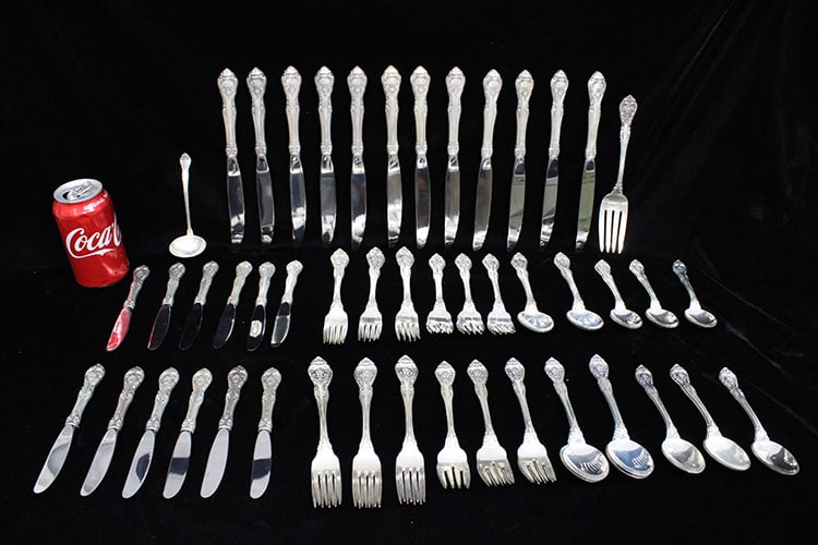 Wonderful Gorham "King Edwards" sterling 70 piece flatware set 63.4 ozt. Beautiful condition, no (1 of 6)