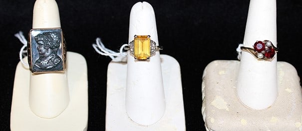 3 nice 10k estate rings with gem stones. Very pretty in nice condition, large cameo style is appr. (1 of 5)