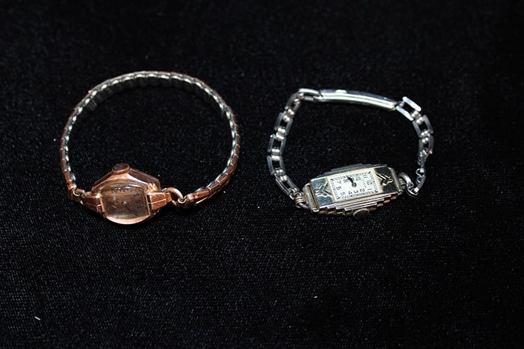 (2) 14k gold ladies watches, (1) Elgen, (1) Banner. Estate fresh, not tested for working.: (2) 14k gold ladies watches, (1) Elgen, (1) Banner. Estate fresh, not tested for working.