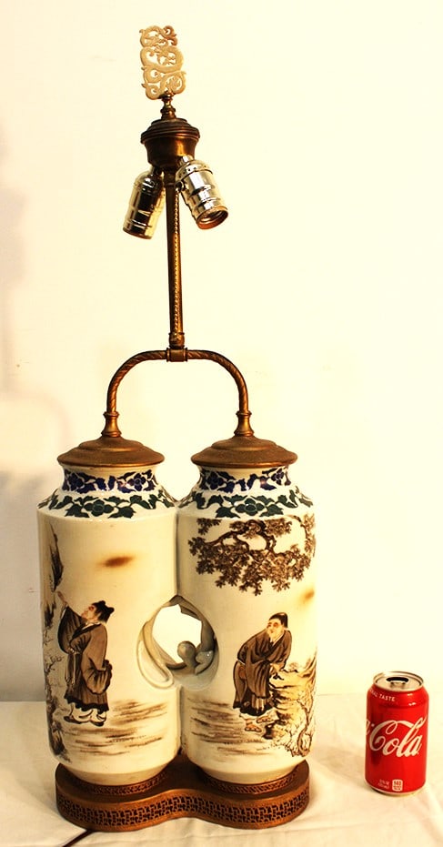 Unusual oriental double lamp with lizard center. Estate fresh, very unusual. 11" wide, 31" tall, 6" (1 of 6)
