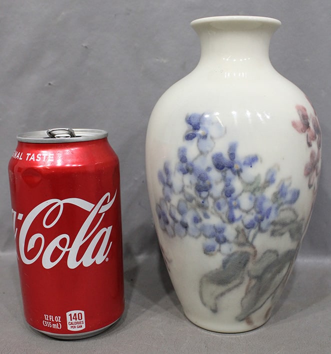 7 1/4" Artist Signed Rookwood Floral Vase (Elizabeth Barrett): 7 1/4" artist signed Rookwood floral vase (Elizabeth Barrett) in very nice condition.