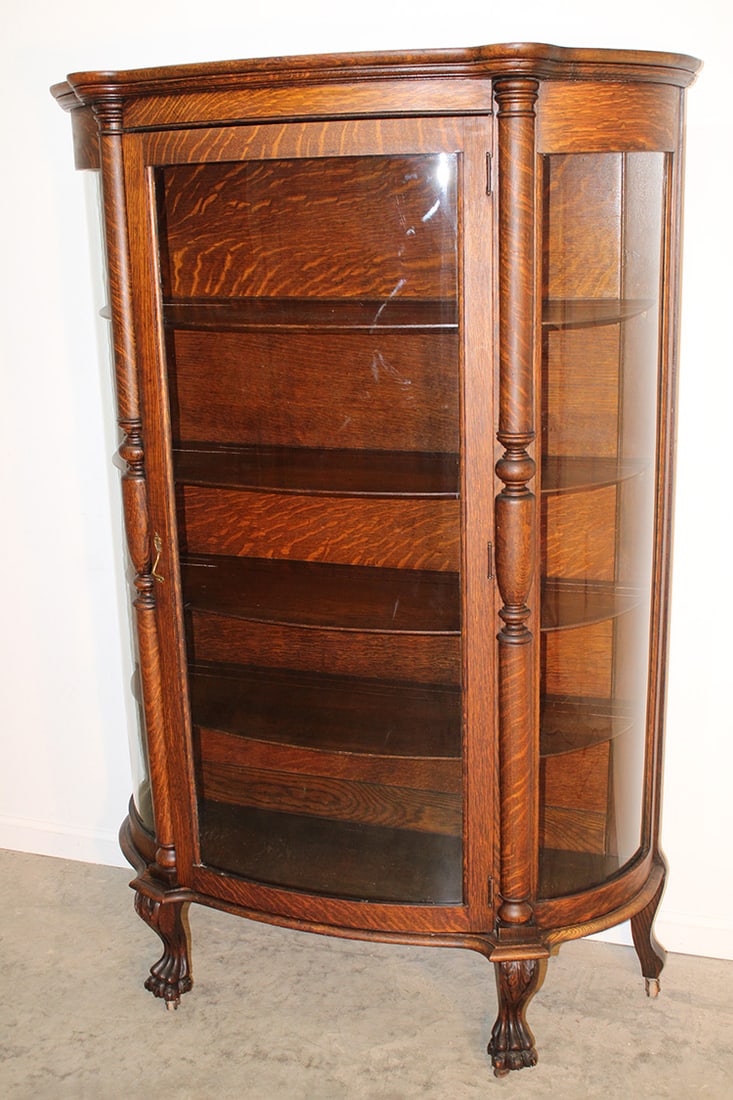 Ebert s Furniture Company Oak China Cabinet