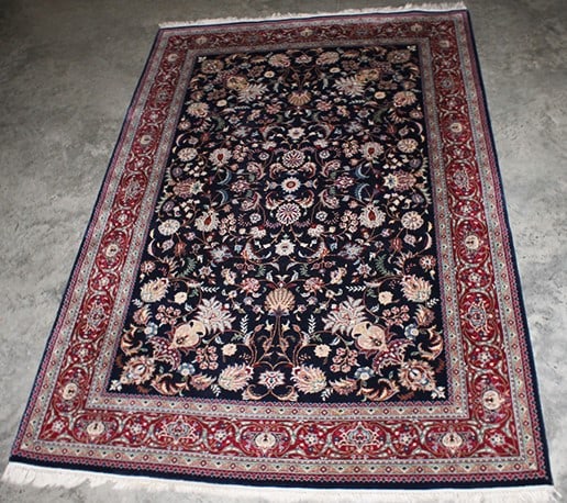 Real Nice Tightly Woven Oriental Hand Made Rug In Great Colors And Condition (1 of 4)