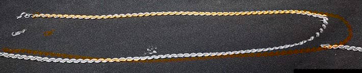 Rope Twist 14K Gold Chain 7.8 Dwt: Rope twist 14k gold chain 7.8 dwt. End clip needs reattaching, chain in nice condition otherwise. 21" long