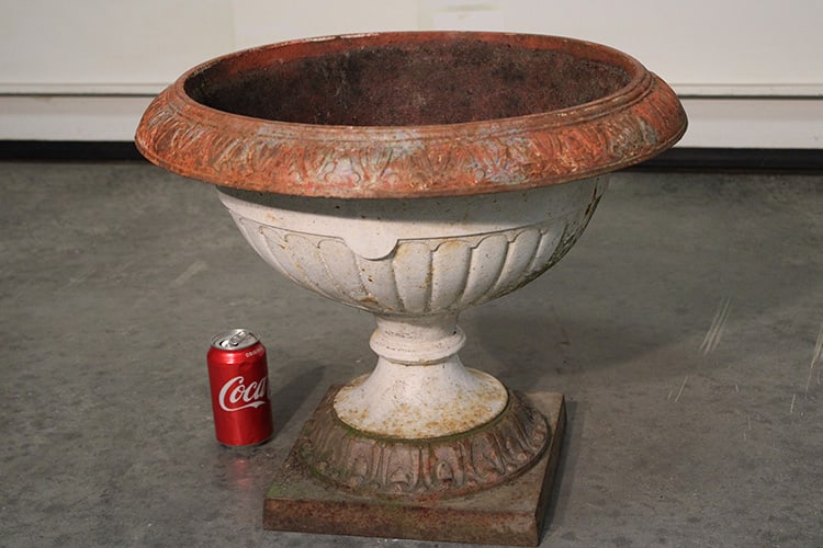 Victorian Cast Iron Urn: Victorian cast iron urn all in good condition. No breaks or cracks. 21" wide, 18" tall.