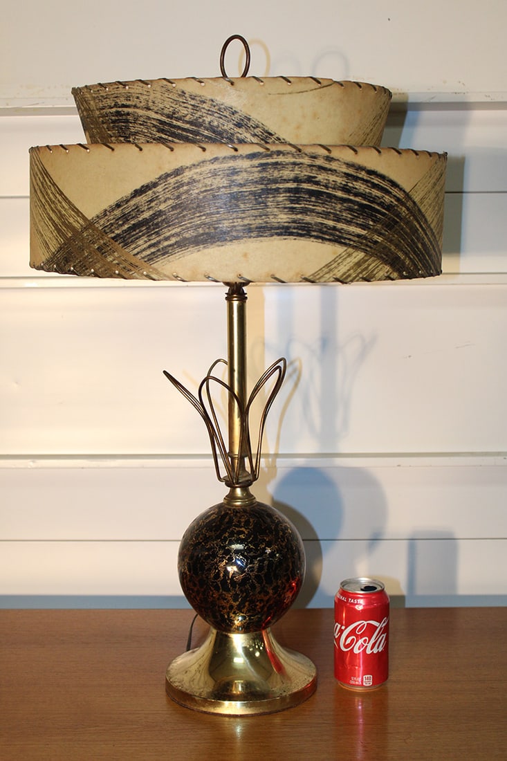 Mid Century Atomic Table Lamp With 2 Tiered Shade (1 of 3)