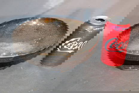 8 3/4" Tiffany Sterling Compote (Solid) 16 Ozt: 8 3/4" Tiffany sterling compote (solid) 16 ozt. All in nice condition, needs polishing.