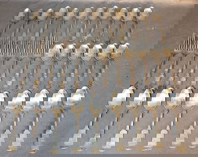 32 Sterling Silver Spoons And Forks 28.79 Ozt: 32 sterling silver spoons and forks 28.79 ozt.