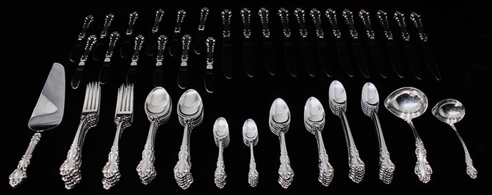 Exceptional 86 Piece Sterling Flatware "Spanish Baroque" 83 Ozt Plus 25 Weighted Pieces (1 of 7)