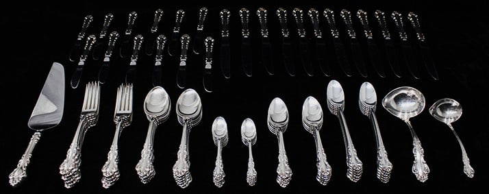Exceptional 86 Piece Sterling Flatware "Spanish Baroque" 83 Ozt Plus 25 Weighted Pieces: Exceptional 86 piece sterling flatware "Spanish Baroque" 83 ozt plus 25 weighted pieces. Setting for 12 (missing 1 fork). No monograms. Estate fresh in great condition.