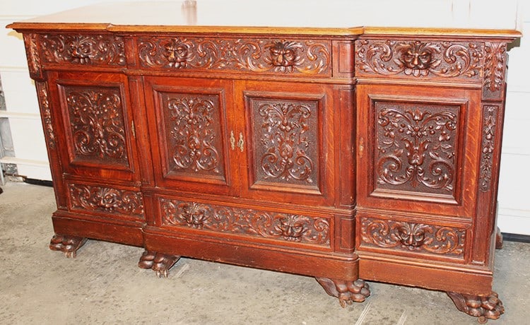 Super 6' Oak Horner Sideboard With Lion Pulls (1 of 6)