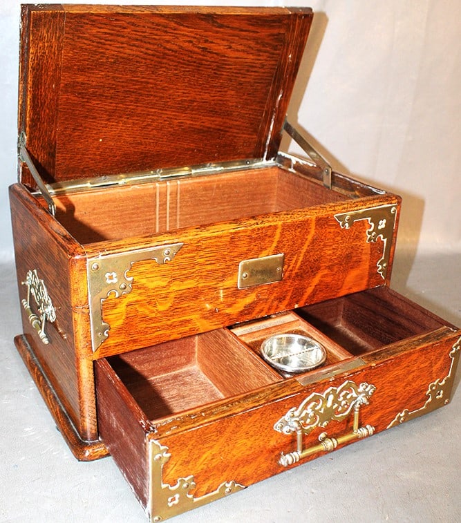 Super Victorian Oak Tobacco Humidor: Super Victorian oak tobacco humidor. Has fancy silver trim decoration. 13" wide, 7" tall, 8" deep.