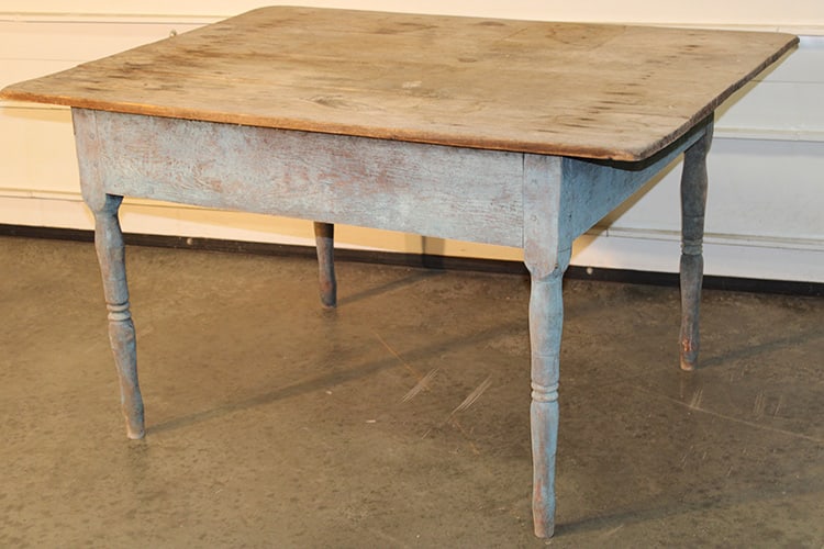Large Country Table 39" X 53" With Pinned Construction (1 of 5)