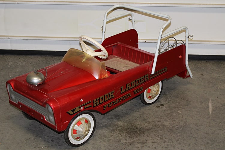 Vintage Clean 1950-60 Hook And Ladder (1 of 4)