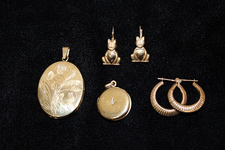 Group of 14k including 2 lockets, 2 sets of earrings 13.1 dwt. 1 set of earrings is shaped of a cat. (1 of 4)