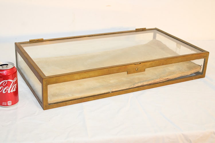 Sweet antique bronze or brass lift top showcase. Probably French, no lock. Probably needs a (1 of 4)