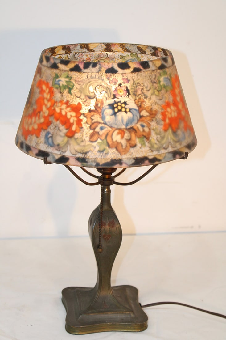 Signed Pairpoint reversed painted open top table lamp. All in nice condition, no chips or cracks. (1 of 5)