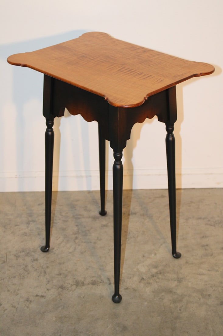 Sweet "River Bend" side table with tiger maple top. Has a custom 2 tone black base with diminutive (1 of 4)