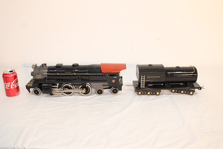 MTH standard proto drive 400E and tender in grey blue in nice condition. Private collection: MTH standard proto drive 400E and tender in grey blue in nice condition. Private collection (deceased).