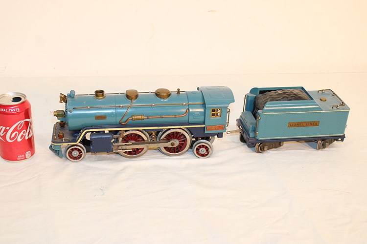 Lionel standard 390E Bild-A-Loco train and tender in blue. Nice condition. Private collection (1 of 4)