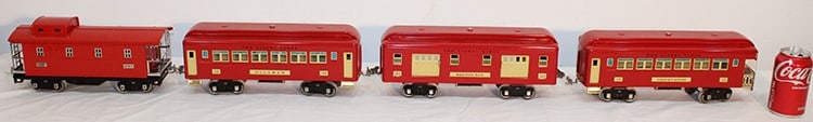 4 Lionel cars "standard" in red #323-325 and #517. 3 cars have the original boxes, real nice (1 of 5)