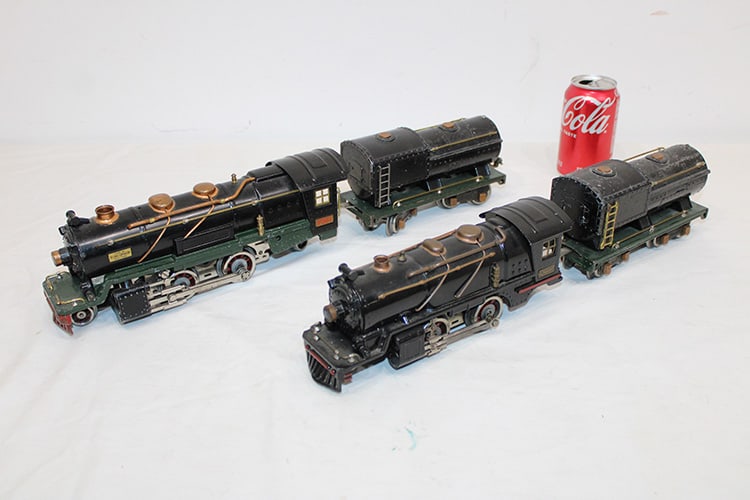 2 early Lionel trains and tenders O Gauge #260E and #262. Both in nice condition, little/normal (1 of 5)