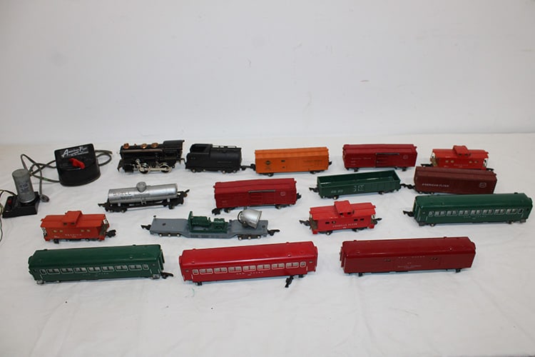 Group of American Flyer O Guage trains and accessories. Transformer, engines, cars, etc. Private (1 of 5)