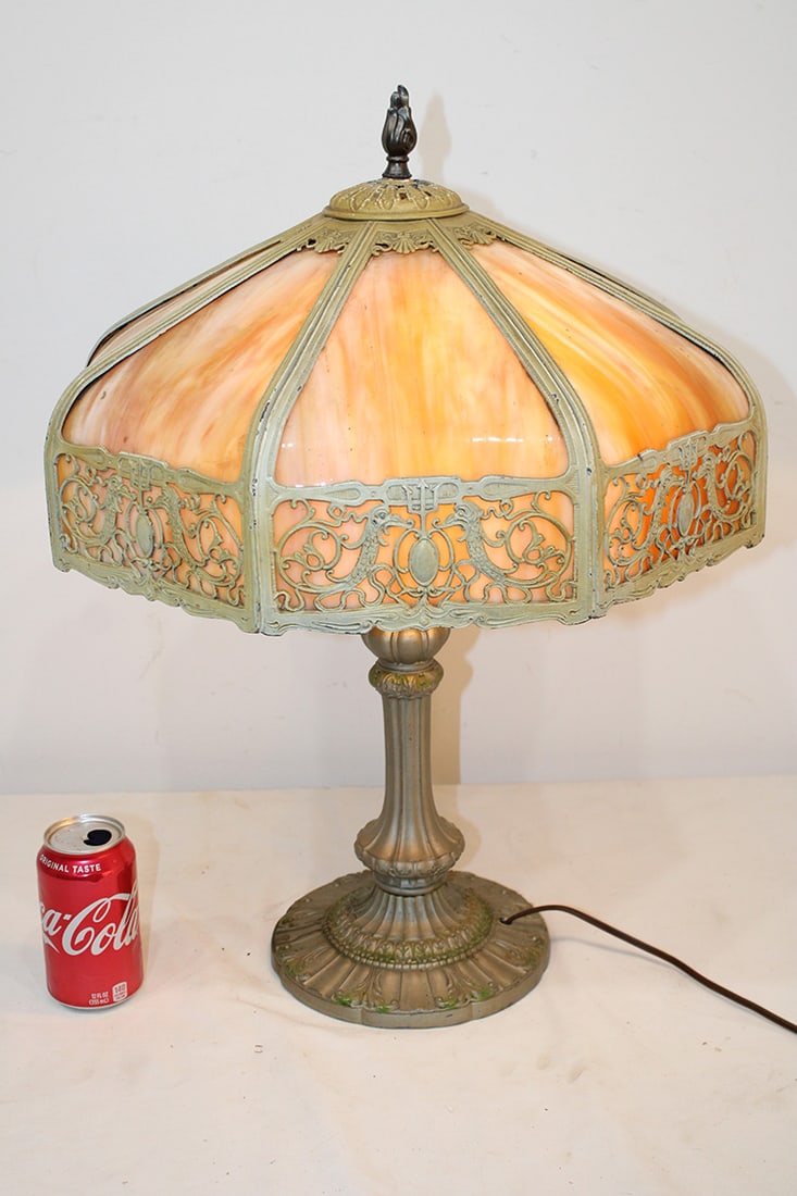 8 Panel 18" Slag Glass Lamp With Dolphin Filigree: 8 panel 18" slag glass lamp with dolphin filigree. All panels are good. 18" wide, 23" tall.