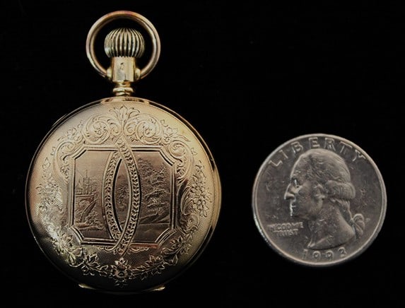 One of the prettiest 14k gold Hunters case pocket watch 18.5 dwt total weight. Engraved with birds, (1 of 4)